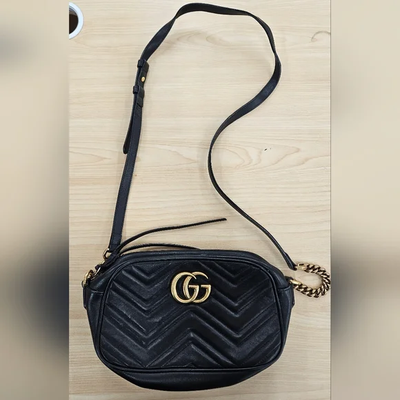 Gucci Black Quilted GG Marmont Small Leather Shoulder Bag - Picture 2 of 2